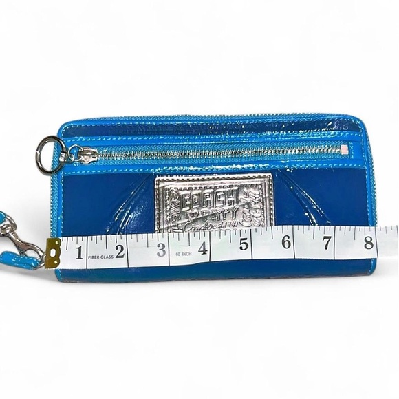 Coach Poppy Blue Patent Leather Zip Around Wristlet Wallet - Picture 6 of 7